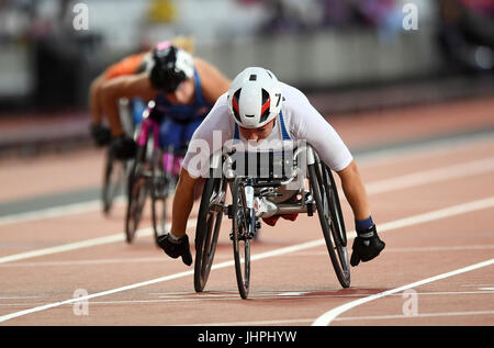 Großbritanniens Hannah Cockroft gewinnt die Frauen 100 m-Finale T34 beim ersten Tag der 2017 Para Leichtathletik-Weltmeisterschaften in London Stadion. Stockfoto