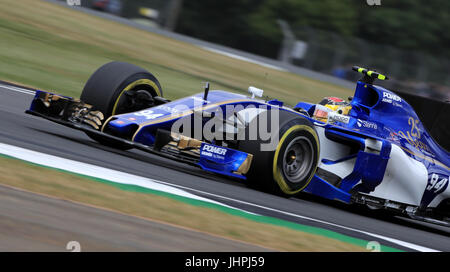 Sauber's Pascal Wehrlein beim zweiten Training des Grand Prix von Großbritannien 2017 auf dem Silverstone Circuit, Towcester. DRÜCKEN SIE VERBANDSFOTO. Bilddatum: Freitag, 14. Juli 2017. Siehe PA Story AUTO British. Bildnachweis sollte lauten: Tim Goode/PA Wire. Stockfoto