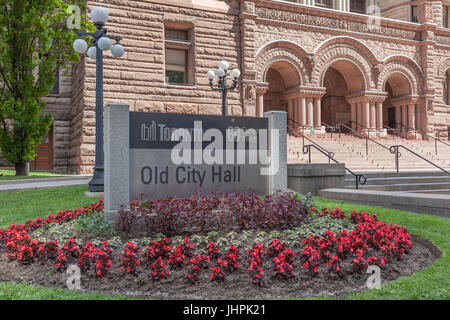 Schild vor dem Eingang des alten Rathauses in Toronto Stockfoto