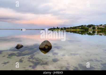 Sonnenuntergang über Seinebucht im Hardy Inlet, Augusta Town, Western Australia, Australia Stockfoto