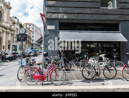 Armani-Geschäft in Corso Manzoni, Mailand, Italien Stockfoto