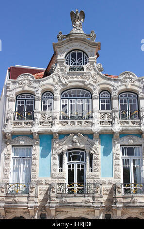 Museum der Jugendstil-Fassade, die Gebäude entlang der zentralen Kanal Aveiro in Portugals Stockfoto