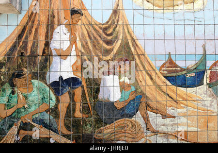 Dekorfliese Wand Azulejos entlang der zentralen Kanal Aveiro in Portugal Stockfoto