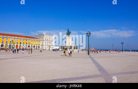 Beliebtesten Platz in Lissabon - Praca Comercio-The Comercio Square - Lissabon, PORTUGAL 2017 Stockfoto