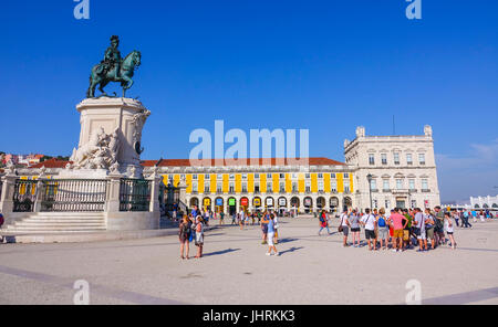 Beliebtesten Platz in Lissabon - Praca Comercio-The Comercio Square - Lissabon, PORTUGAL 2017 Stockfoto