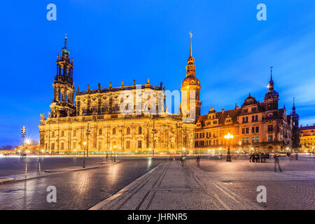 Dresden, Deutschland. Kathedrale der Heiligen Dreifaltigkeit oder Hofkirche, Sachsen. Stockfoto