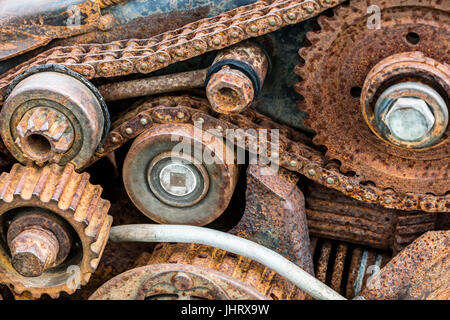 korrodierte alte Zahnräder der gebrochenen Industriemaschine closeup Stockfoto