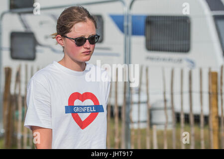 Latitude Festival, UK. 16. Juli 2017. Lieben Sie Grenfell - 2017 Latitude Festival, Henham Park. Suffolk-16. Juli 2017-Credit: Guy Bell/Alamy Live-Nachrichten Stockfoto