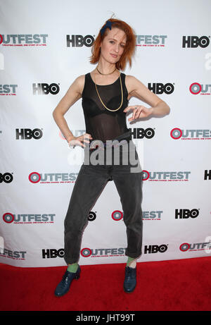 West Hollywood, CA, USA. 15. Juli 2017. Breeda Wolle, auf 2017 Outfest Los Angeles LGBT Film Festival - Screening der Serie "Fremde" bei Regisseur Guild Of America, Kalifornien am 15. Juli 2017. Bildnachweis: Faye Sadou/MediaPunch/Alamy Live-Nachrichten Stockfoto