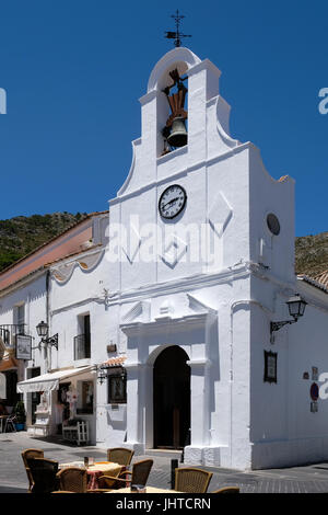 MIJAS, Andalusien/Spanien - Juli 3: Blick auf San Sebastian Kirche in Mijas Andalusien Spanien am 3. Juli 2017 Stockfoto