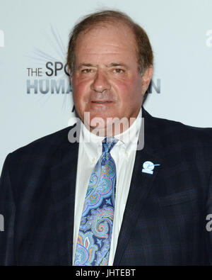 Chris Berman nimmt am 3. Jährlichen Sports Humanitarian Year Awards LA LIVE NOVO Los Angeles im Juli 11,2017 Teil. Stockfoto