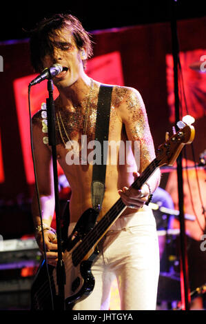 Tyson Ritter All American Rejects durchführen Vans Warped Tour 15. Jahrestag Feier Club Nokia September 6,2009 Los Angeles. Stockfoto