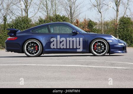 Porsche 997 Carrera S mit echten GT3 Aero Kit & Räder Stockfoto