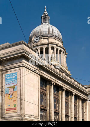 Reich verzierte Blei Kuppeldach mit ionischen Säulen und Kuppel auf dem Dach des Nottingham Rat-Haus bauen, Nottingham, England, UK Stockfoto