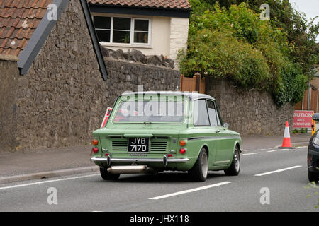16. Juli 2017 - Green classic car, ein Hillman Imp oder Singer Gazelle Stockfoto