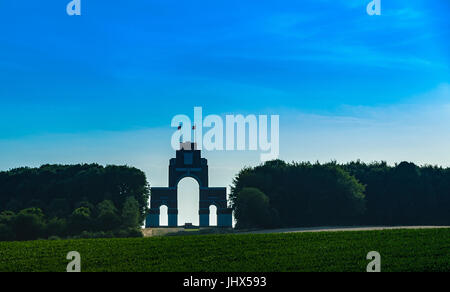 Frankreich, gewidmet Somme - The Thiepval-Denkmal - das Denkmal der Soldaten & Offiziere fehlt in der Schlacht an der Somme im ersten Weltkrieg Stockfoto