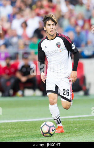 Ottawa, Kanada. 12. Juli 2017. Ottawa Fury FC-Verteidiger Thomas Meilleur-Giguere in Aktion während der Major League Soccer und United Soccer League freundlich-match zwischen Montreal Impact und Ottawa Fury FC am TD Place Stadium in Ottawa, Kanada. Daniel Lea/CSM/Alamy Live-Nachrichten Stockfoto