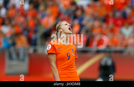 Utrecht, Niederlande. 16. Juli 2017. Vivianne Miedema Niederlande reagiert während der UEFA Women's EURO 2017 Fußball Turnier Eröffnungsspiel zwischen den Niederlanden und Norwegen am Stadion Galgenwaard in Utrecht, Niederlande, 16. Juli 2017. Die Niederlande gewannen das Spiel mit 1: 0. Bildnachweis: Ye Pingfan/Xinhua/Alamy Live-Nachrichten Stockfoto