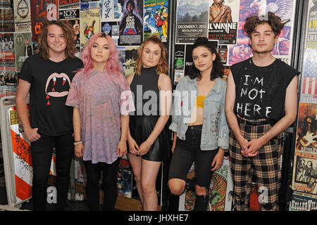 Fort Lauderdale, FL, USA. 16. Juli 2017. Hey violett Höchstleistungen bei 97,3 Hits Live Revolution am 16. Juli 2017 in Hollywood, Florida. Bildnachweis: Mpi04/Medien Punch/Alamy Live-Nachrichten Stockfoto