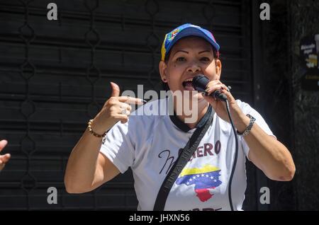 Millionen der Venezolaner beteiligte sich an einer Volksbefragung (Volksabstimmung) diesem 16. Juli. Einberufen durch das Präsidium der Einheit (Schlamm), wie in A Stockfoto