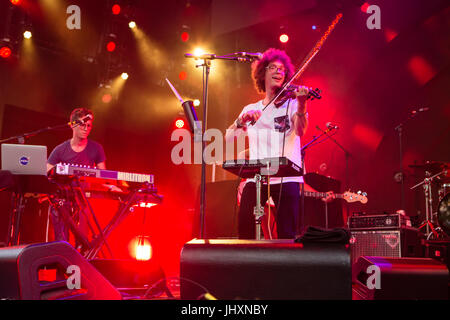 Brooklyn, NY - 15. Juli 2017. Die BRIC feiern Brooklyn! Festival Sommer-Konzertreihe kennzeichnete eine Post-Bastille Tag Rechnung von Louisiana zweisprachig Stockfoto