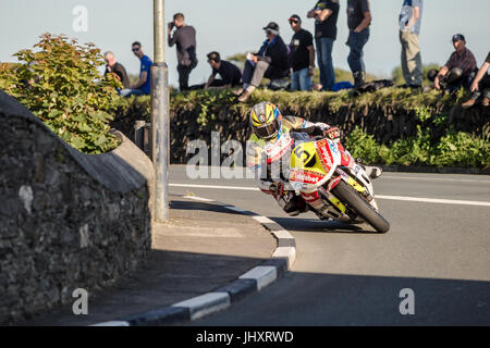 Straßenrennen der Southern 100 Road Races 2017, Isle of man. Fahrer wie Michael Dunlop, Ivan Lintin, Dan Kneen und Dean Harrison Stockfoto