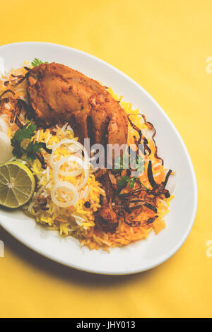 Hyderabadi Biryani ist bekannteste Non-Vegetarian kulinarische Köstlichkeiten aus der berühmten Hyderabad Küche. Ein traditionelles indisches Gericht mit Basmati Stockfoto