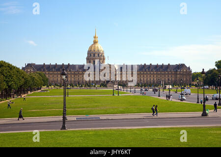 Kathedralen der Invalid (ungültig Kathedrale) in der Esplanade der unwirksamen, Paris, Frankreich - Kathedralen der Behinderten im Esplanade von der invali Stockfoto