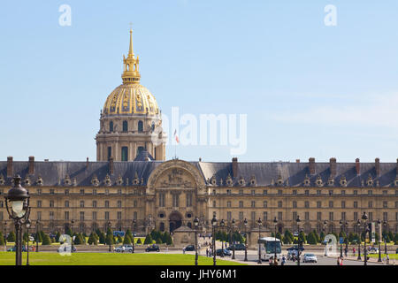 Kathedralen der Invalid (ungültig Kathedrale) in der Esplanade der unwirksamen, Paris, Frankreich - Kathedralen der Behinderten im Esplanade von der invali Stockfoto