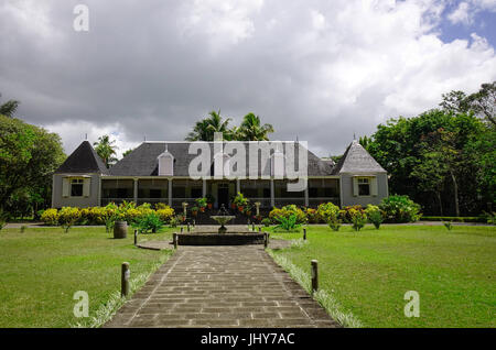 Vorderansicht der alten Eureka Villa in Moka, Mauritius. Das Haus ist ein einzigartiges kreolischen Haus gebaut im Jahre 1830 befindet sich der Fluss Moka. Stockfoto