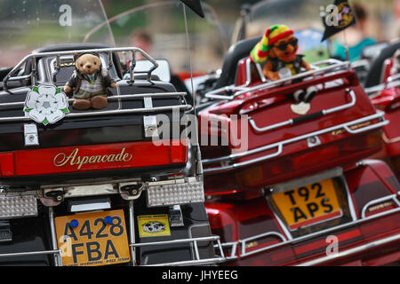 Honda Goldwing Motorräder bei der Licht-Parade Scarborough, North Yorkshire, UK. Stockfoto