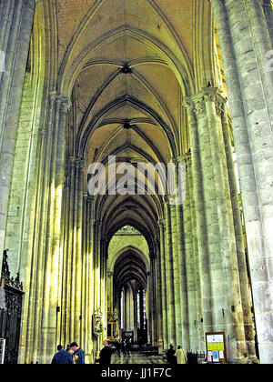 Verschiedene innen Blick auf die Kathedrale von Amiens, Frankreich, am 07.05.2006 Stockfoto