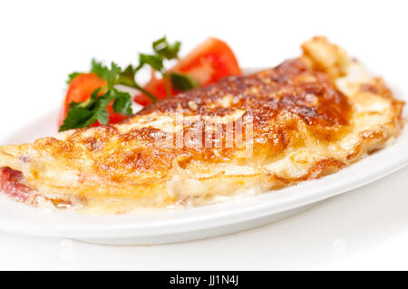 Omelette mit Kräutern und Tomaten Stockfoto