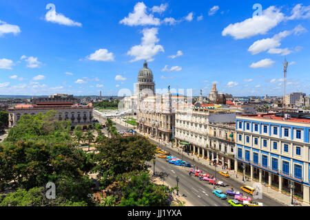 Havanna-Dächer, Panorama mit Parque Central, Paseo de Marti (Paseo Prado), Gran Teatro und El Capitolio, Kuba Stockfoto