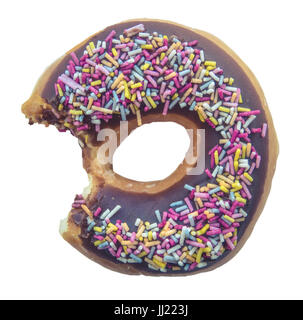 Halb gegessen Schoko Donut mit Speinkles auf einem weißen Hintergrund isoliert Stockfoto