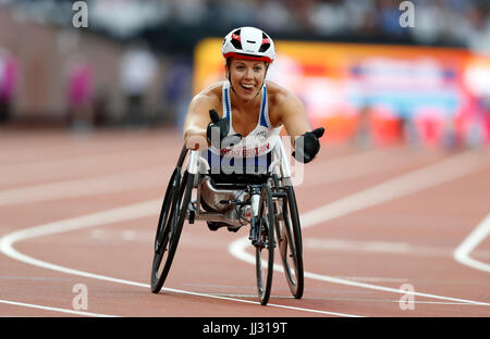 Großbritanniens Hannah Cockroft feiert die Frauen T34 800m Finale tagsüber gewann vier der 2017 Para Leichtathletik-Weltmeisterschaften in London Stadion. Stockfoto