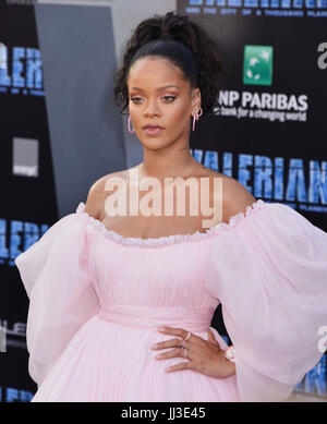 Los Angeles, USA. 17. Juli 2017. Rihanna-040 bei Baldrian und der Stadt von A tausend Planeten Premiere "in TCL Chinese Theatre am 17. Juli 2017 in Hollywood, Kalifornien Credit: longifilis/USA/Alamy Live News Stockfoto