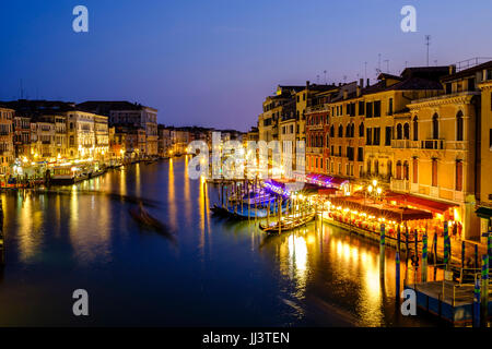 Canal Grande in das Abendlicht, Blick von der Rialto-Brücke, Venedig, Veneto, Italien Stockfoto