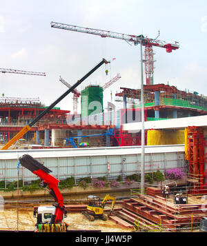 Work In Progress auf einer Baustelle von einem modernen Flughafenterminal. Singapur Stockfoto