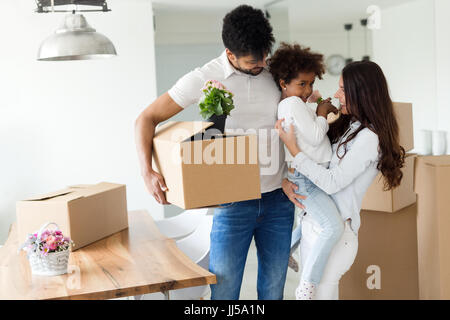 Bild der glücklichen Familie haben wundervolle Zeit zusammen Stockfoto