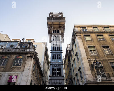 Lissabon, PORTUGAL - 13. Juni 2017: Santa Justa Aufzug im Zentrum von Lissabon, Portugal. Stockfoto