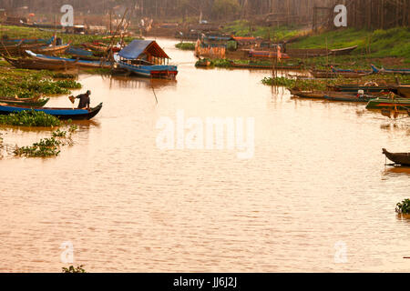 Überfluteten Dorf im Tonle Sap See Stockfoto