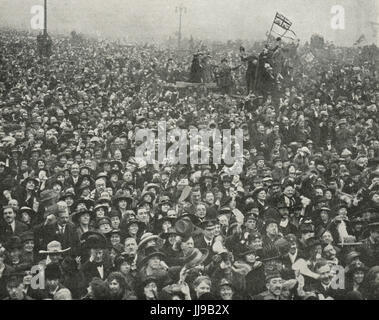 Waffenstillstand Feier gesehen vom Buckingham Palace, 11. November 1918 Stockfoto