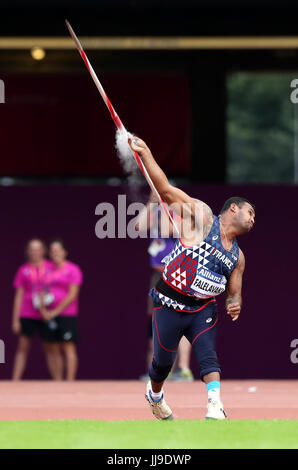 Frankreichs Tony Falelavaki die Männer Speer werfen F44 Final Tag fünf der 2017 Para Leichtathletik-Weltmeisterschaften in London Stadion. Stockfoto