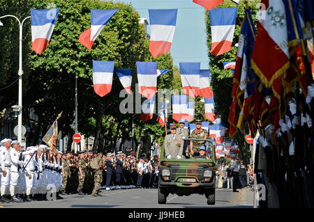 Eine Militärparade feiert Tag der Bastille, in Lyon (Frankreich) Stockfoto