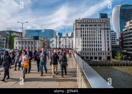 Pendler, London Bridge, London, England, Großbritannien, GB. Stockfoto