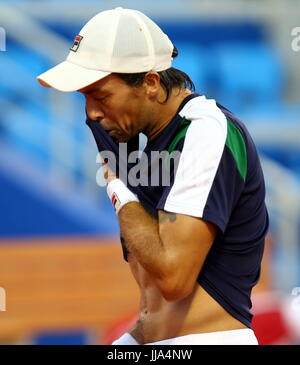 Umag, Kroatien. 18. Juli 2017. Carlos Berlocq Argentinien reagiert während die Singles entsprechen Berlocq V Rubljow in der ATP 28. Plava Laguna Croatia Open Umag Turnier bei der Goran Ivanisevic ATP Stadion, am 18. Juli 2017 in Umag. Bildnachweis: Andrea Spinelli/Alamy Live-Nachrichten Stockfoto