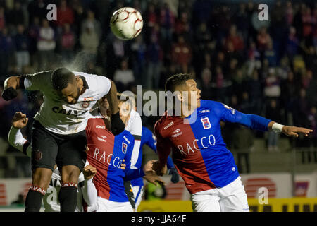 Curitiba, Brasilien. 18. Juli 2017. João Afonso in Paraná PR X Brasil RS, Spiel gültig für die 15. Runde der brasilianischen Meisterschaft Serie B, statt im Estádio Durival Britto e Silva in Curitiba, PR. Credit: Reinaldo Reginato/FotoArena/Alamy Live News Stockfoto