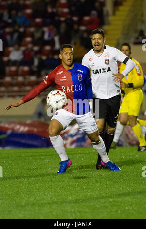 Curitiba, Brasilien. 18. Juli 2017. Paraná PR X Brasil RS, Spiel gültig für die 15. Runde der brasilianischen Meisterschaft Serie B, statt im Estádio Durival Britto e Silva in Curitiba, PR. Credit: Guilherme Artigas/FotoArena/Alamy Live News Stockfoto