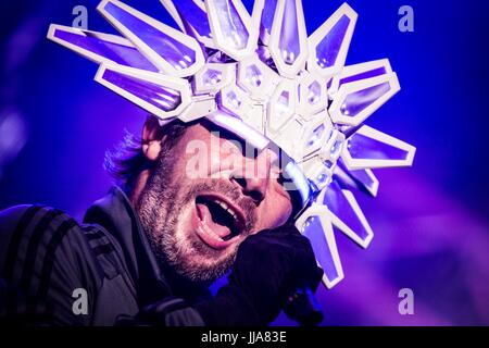 Locarno, Schweiz. 18. Juli 2017. Jamiroquai live Höchstleistungen Moon & Stars Festival 2017 © Roberto Finizio / Alamy Live News Stockfoto